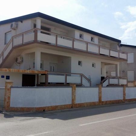 Apartmani Matovina Вир Экстерьер фото